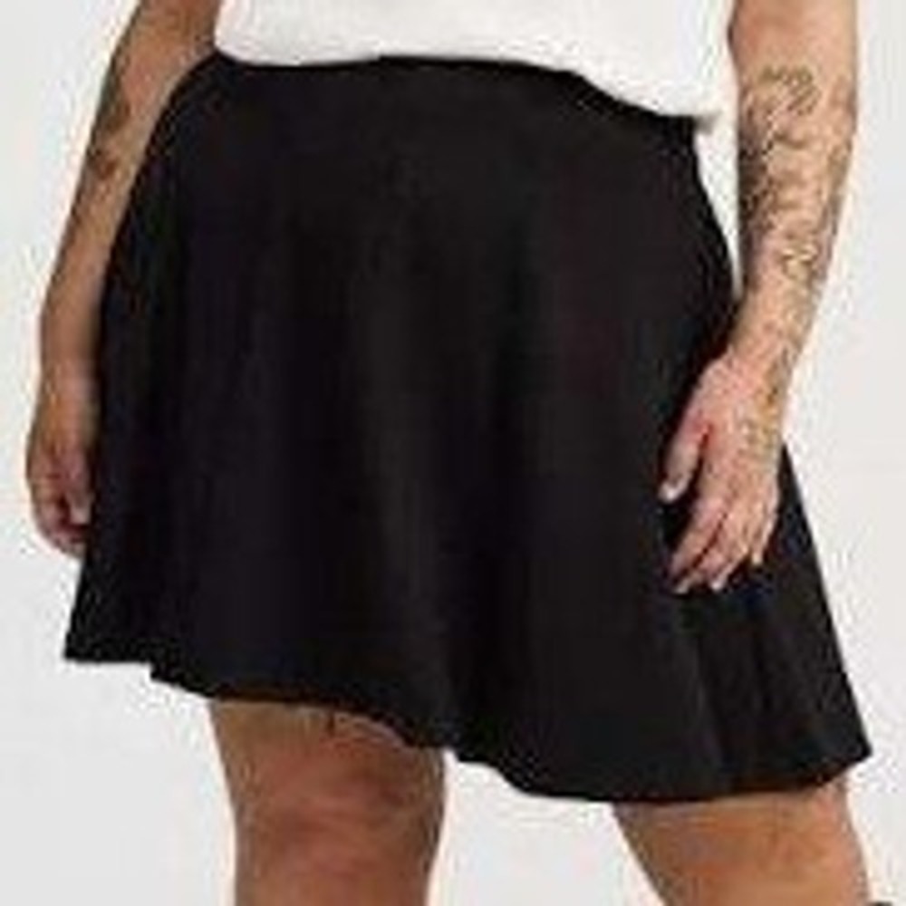 Torrid Black Ponte Knit Flared Skater Skirt Minimalist Professional Size 2X